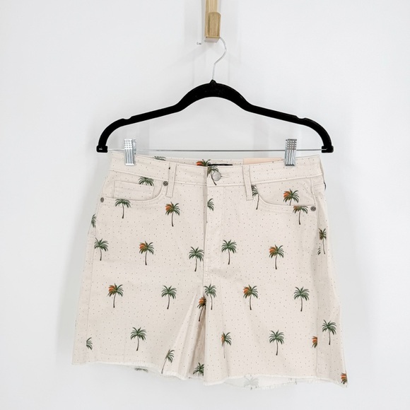 NYDJ Cream Shorts with Palm Print - Picture 1 of 5